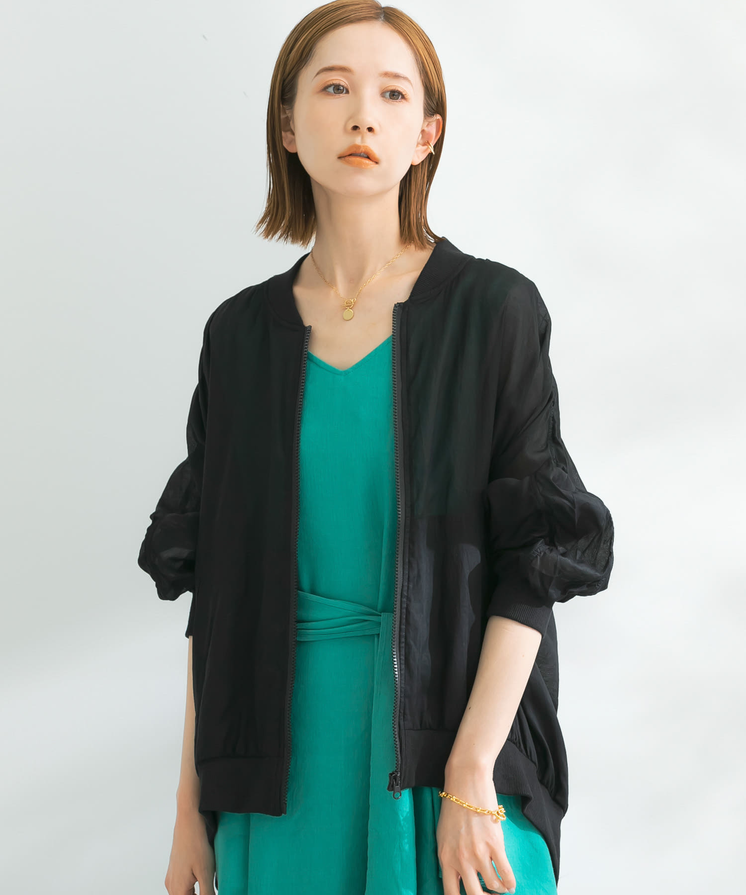 TORRAZZO DONNA ギャザースリーブMA-1[6232-506-RL35]｜URBAN RESEARCH