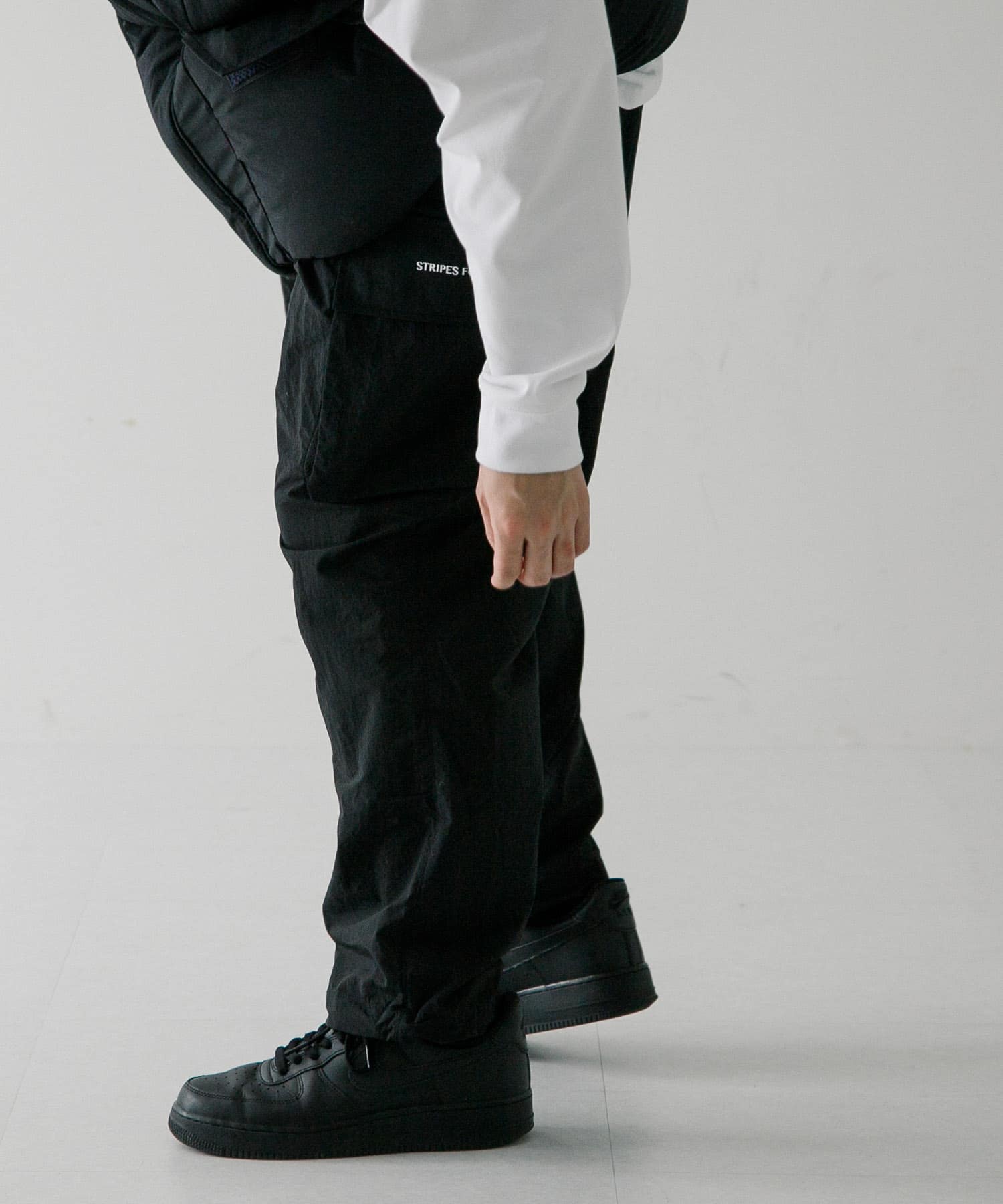 WIDE TAPERED EASY PANTS (NYLON) | S.F.C(エスエフシー