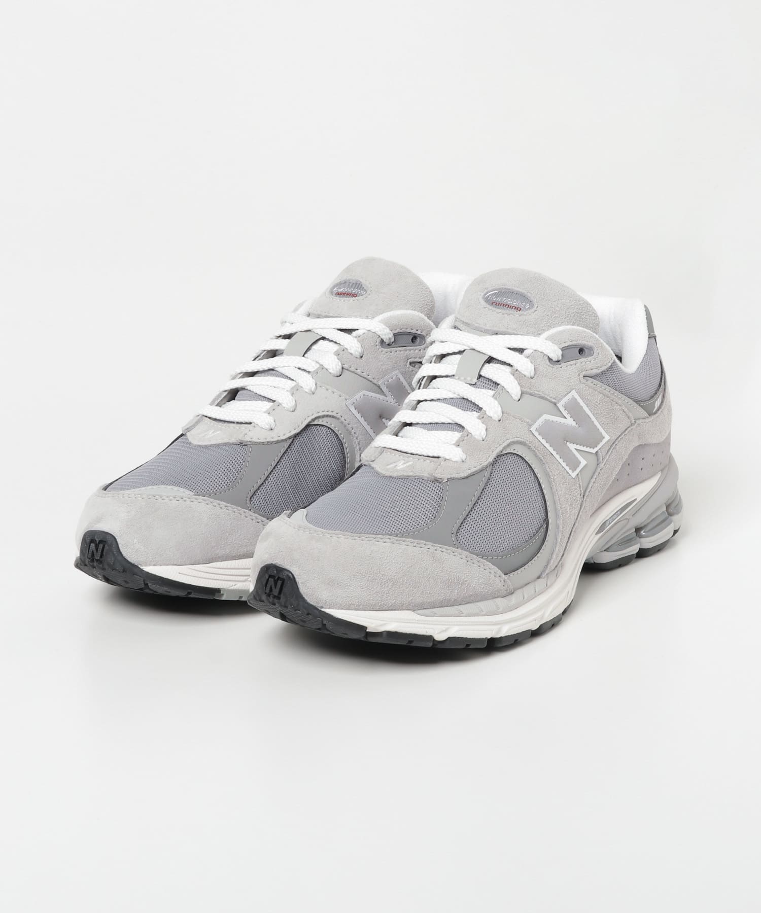 飾っておりましたnew balance 2002R