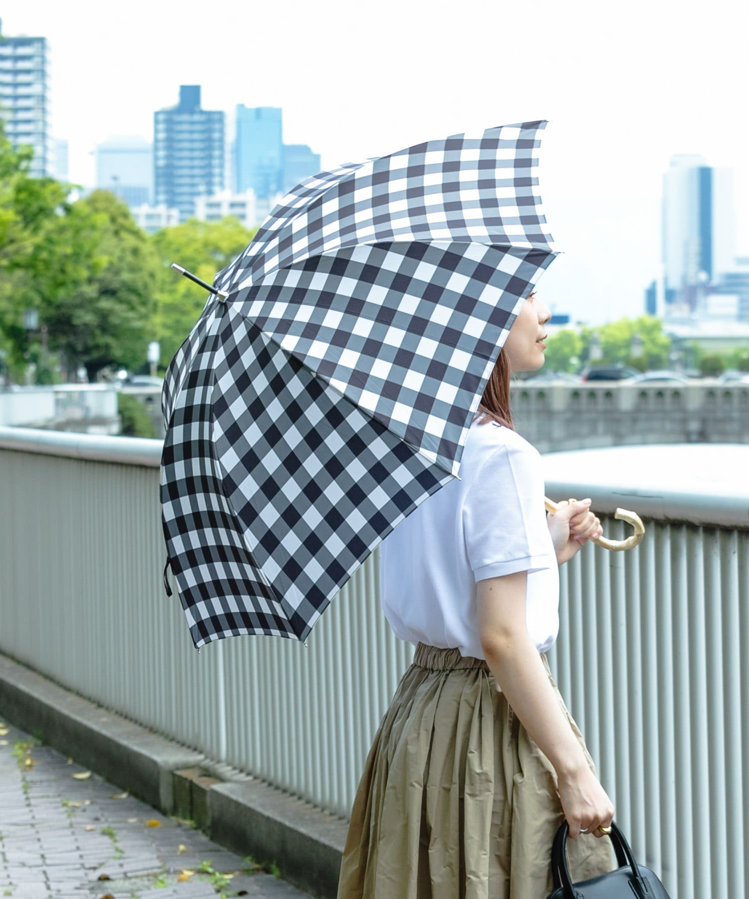 軽量スリム 晴雨兼用日傘 長傘 – ギンガムチェック｜H・A・U