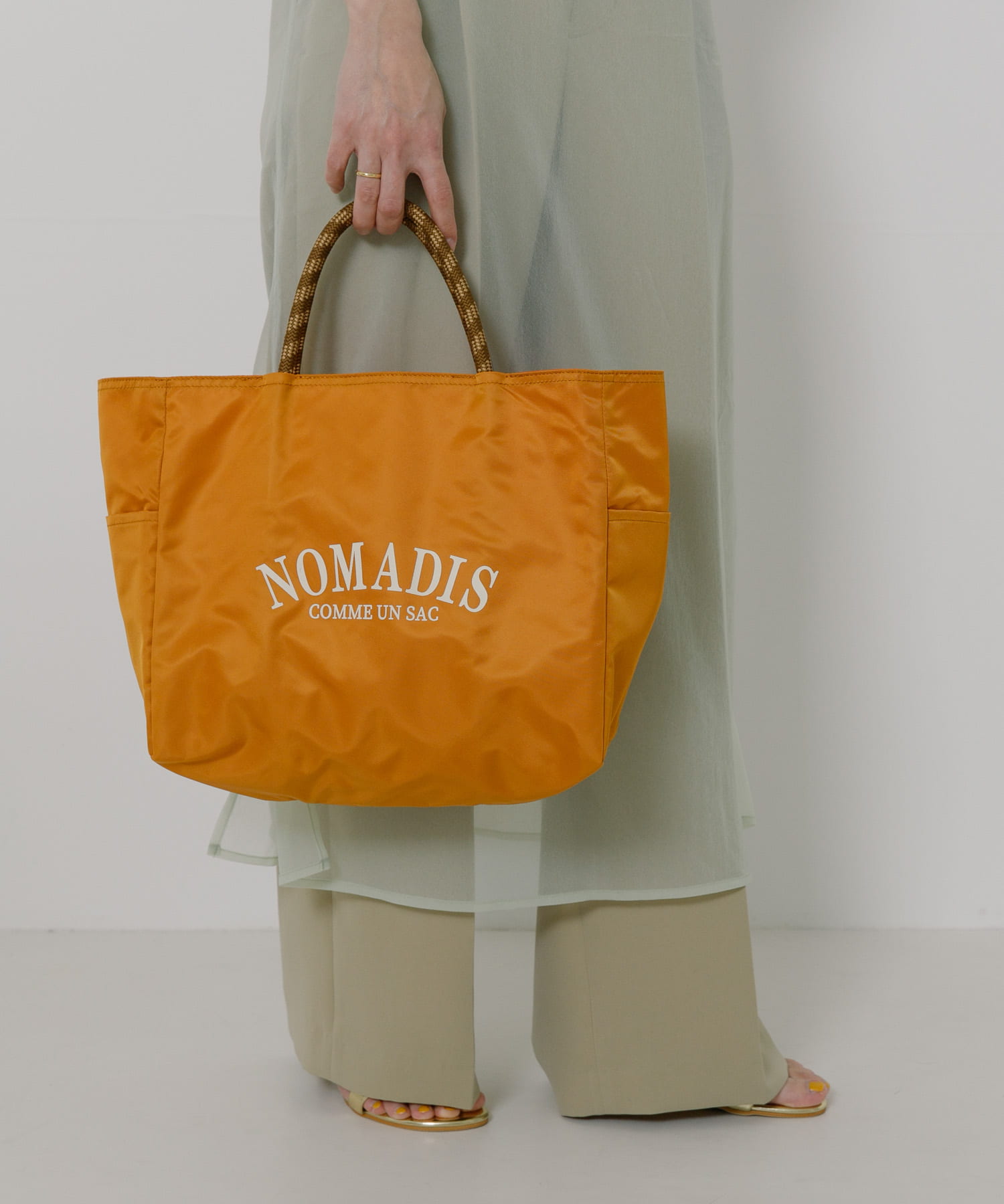 一部WEB限定カラー』NOMADIS SAC2 W[UW44-N147]｜URBAN RESEARCH公式 