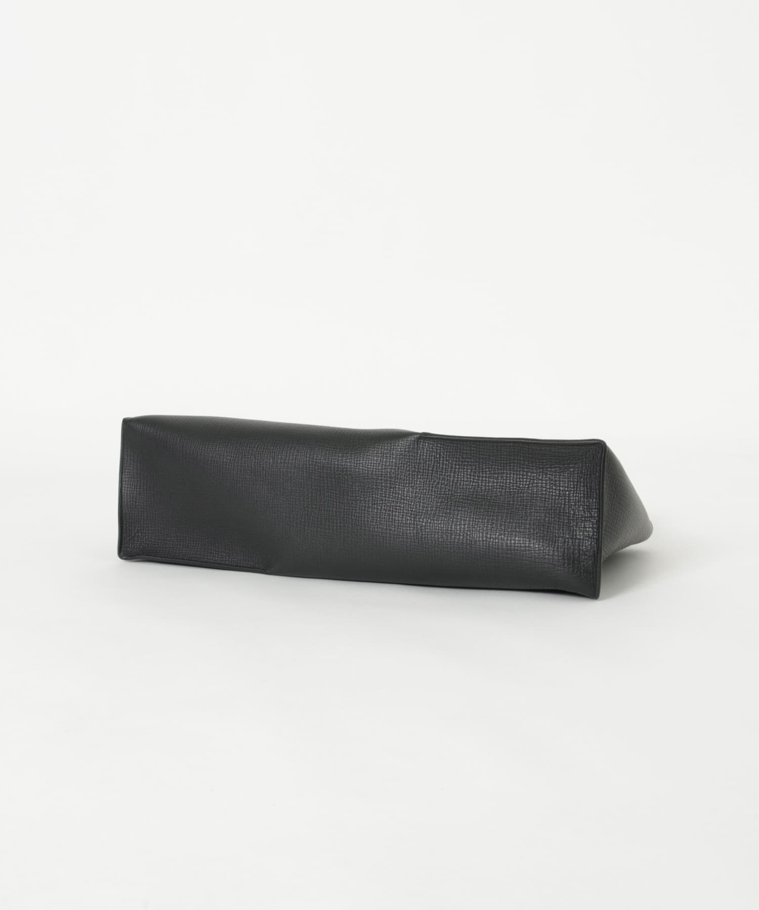 STUDIO NICHOLSON THE FOLDED SHOULDER BAG[BSM46-SN-742 STUDIO NICHOLSON THE FOLDED SHOULDER BAG[BSM46-SN-742