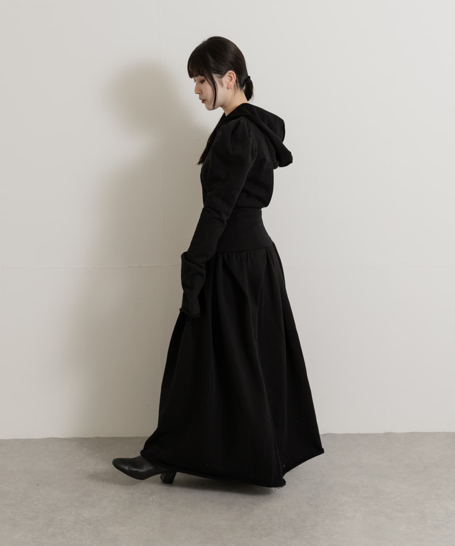neith.tokyo Sweat Loose Dress[1002-43020-T47]｜URBAN