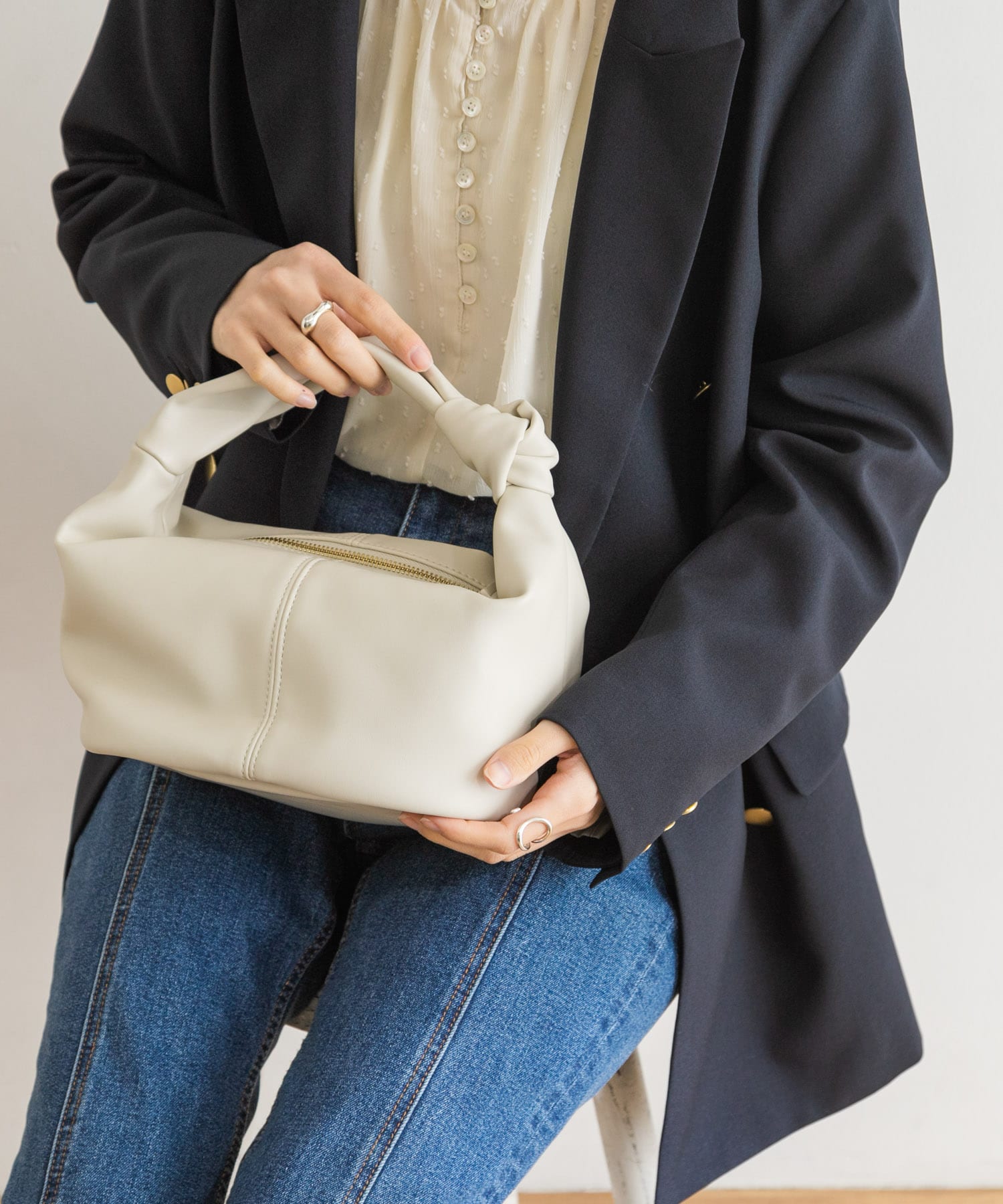 バッグ ハンドバッグ One Knot Handle Bag8,800円 最大55%OFFクーポン