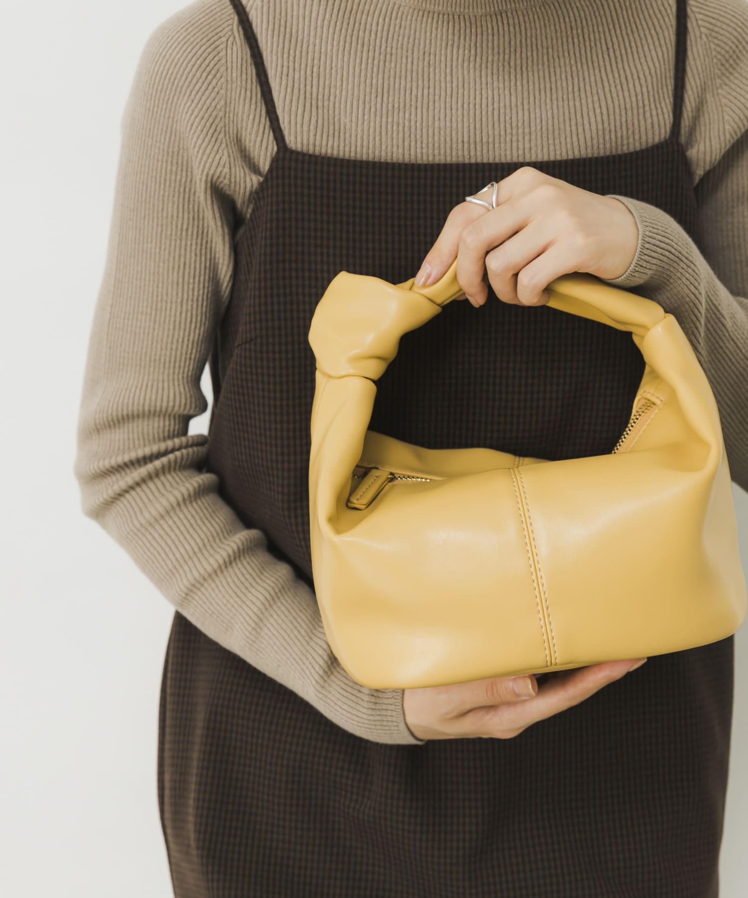 One Knot Handle Bag[UR24-2AW001]｜URBAN RESEARCH公式ファッション通販