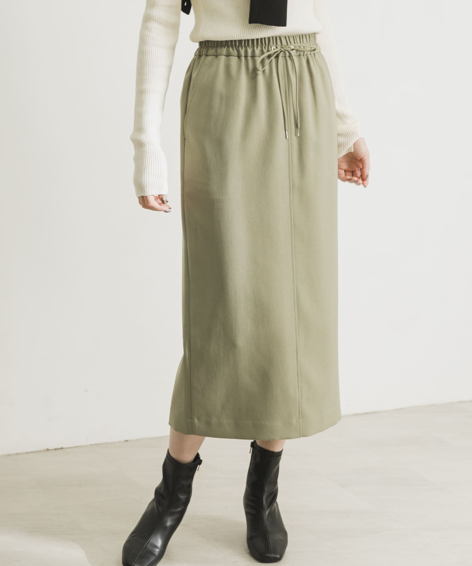 UR TECH』 ドロストタイトスカート[UR27-25F002]｜URBAN RESEARCH公式ファッション通販