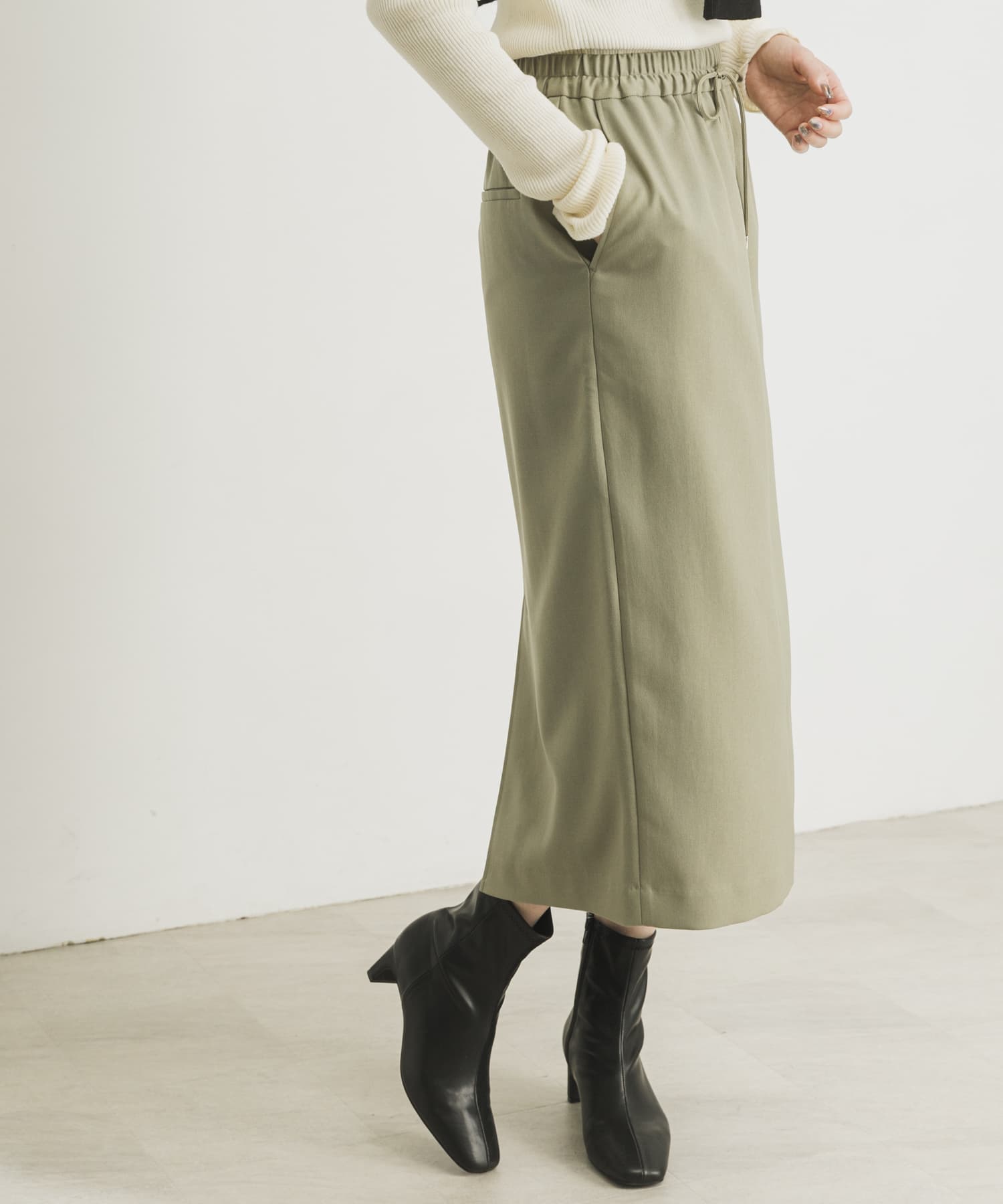 UR TECH』 ドロストタイトスカート[UR27-25F002]｜URBAN RESEARCH公式ファッション通販