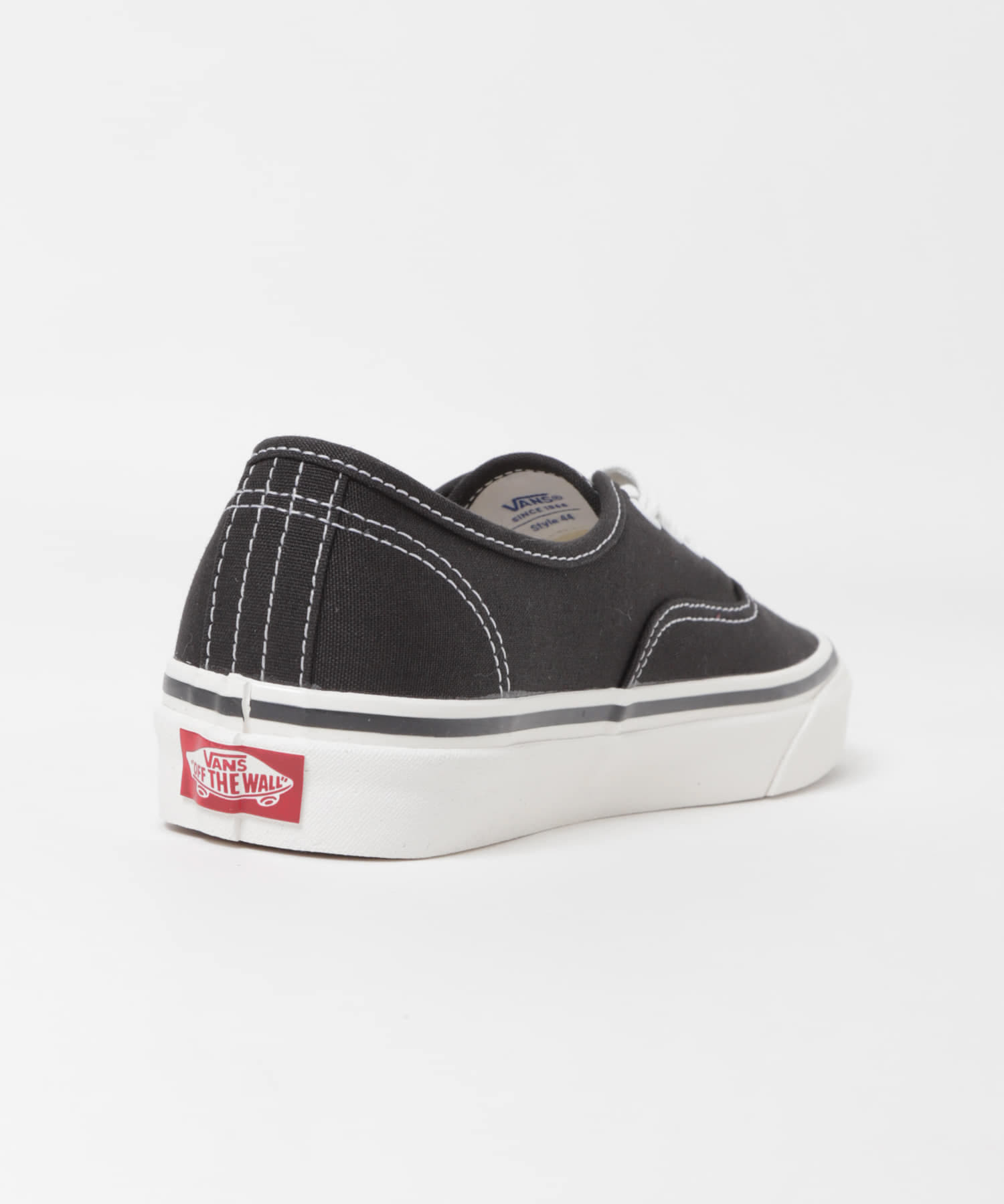 Vans authentic sales style 44
