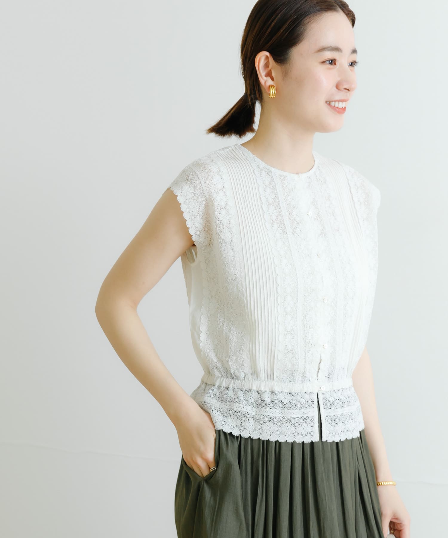 アンティークレースブラウス[UR35-23T002]｜URBAN RESEARCH公式