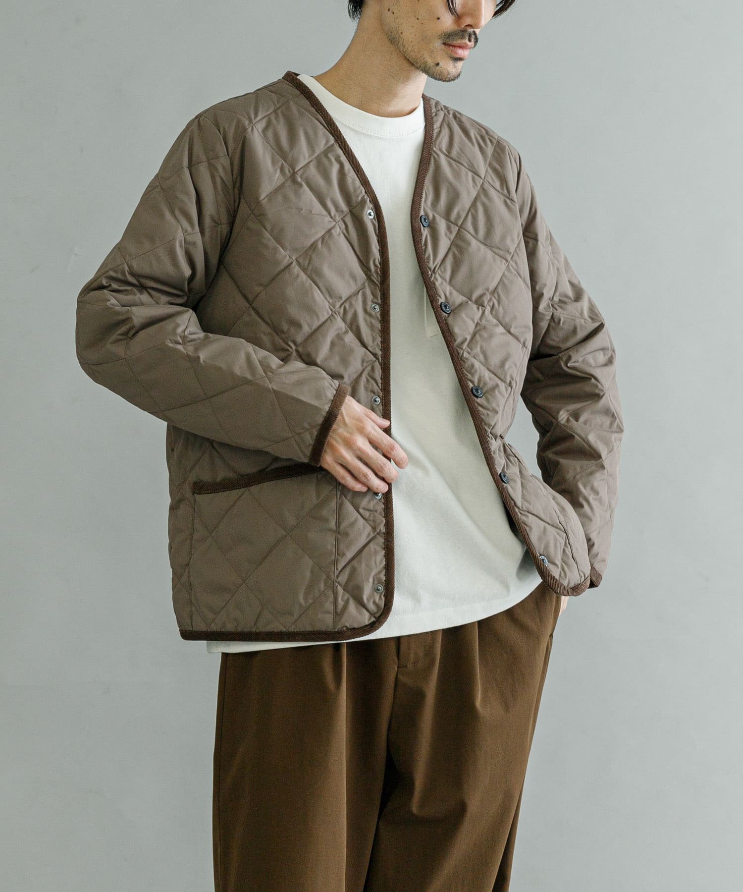 TAION PIPING V-NECK DOWN CARDIGAN[TAION-101CIUM37]｜URBAN RESEARCH