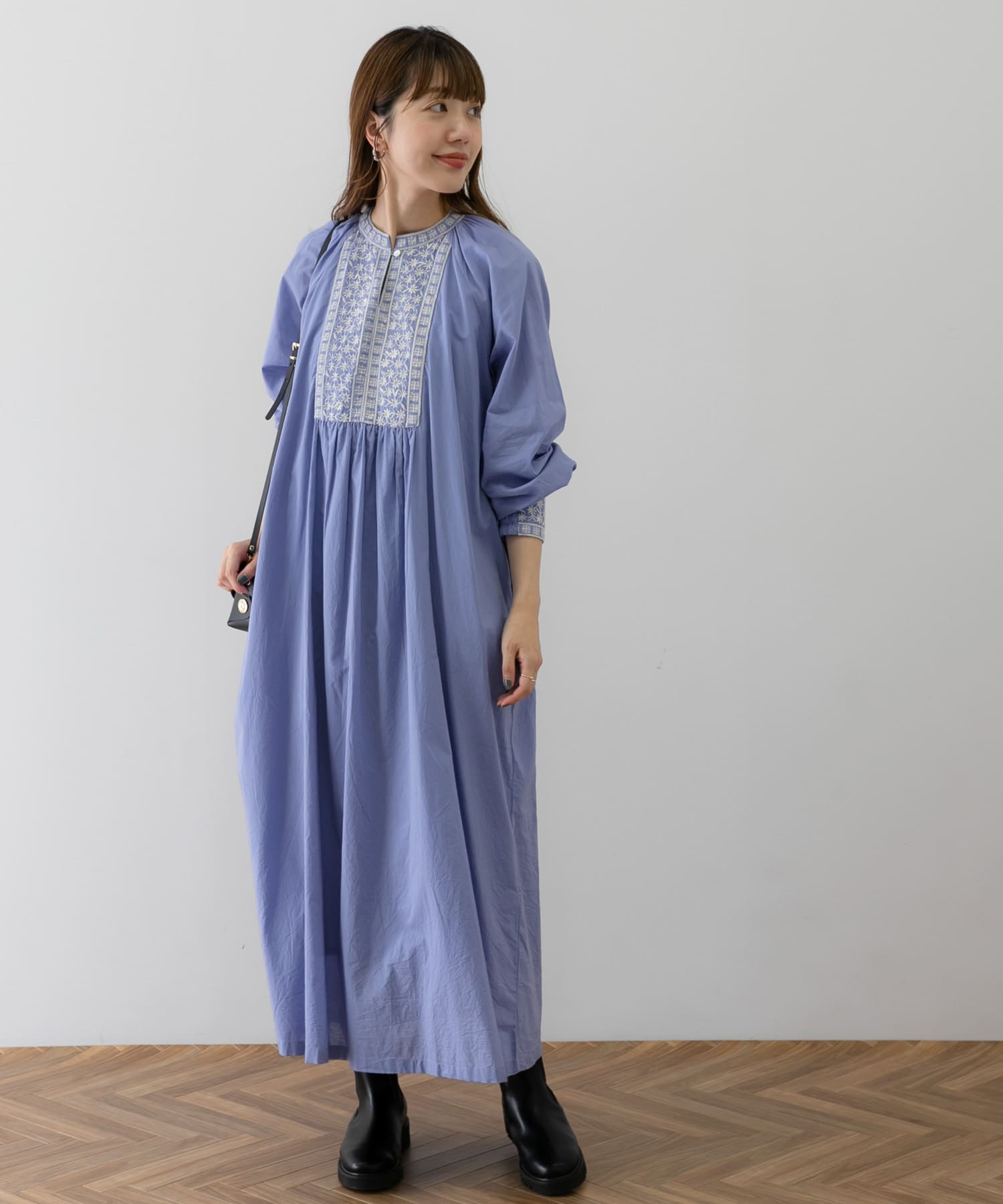 コットンエンブロイダリーヨークワンピース[LA36-26R603]｜URBAN