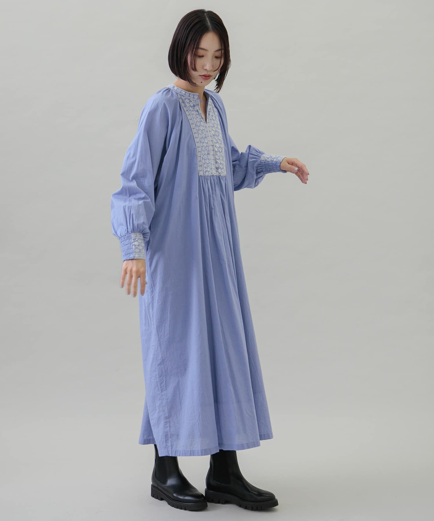 コットンエンブロイダリーヨークワンピース[LA36-26R603]｜URBAN