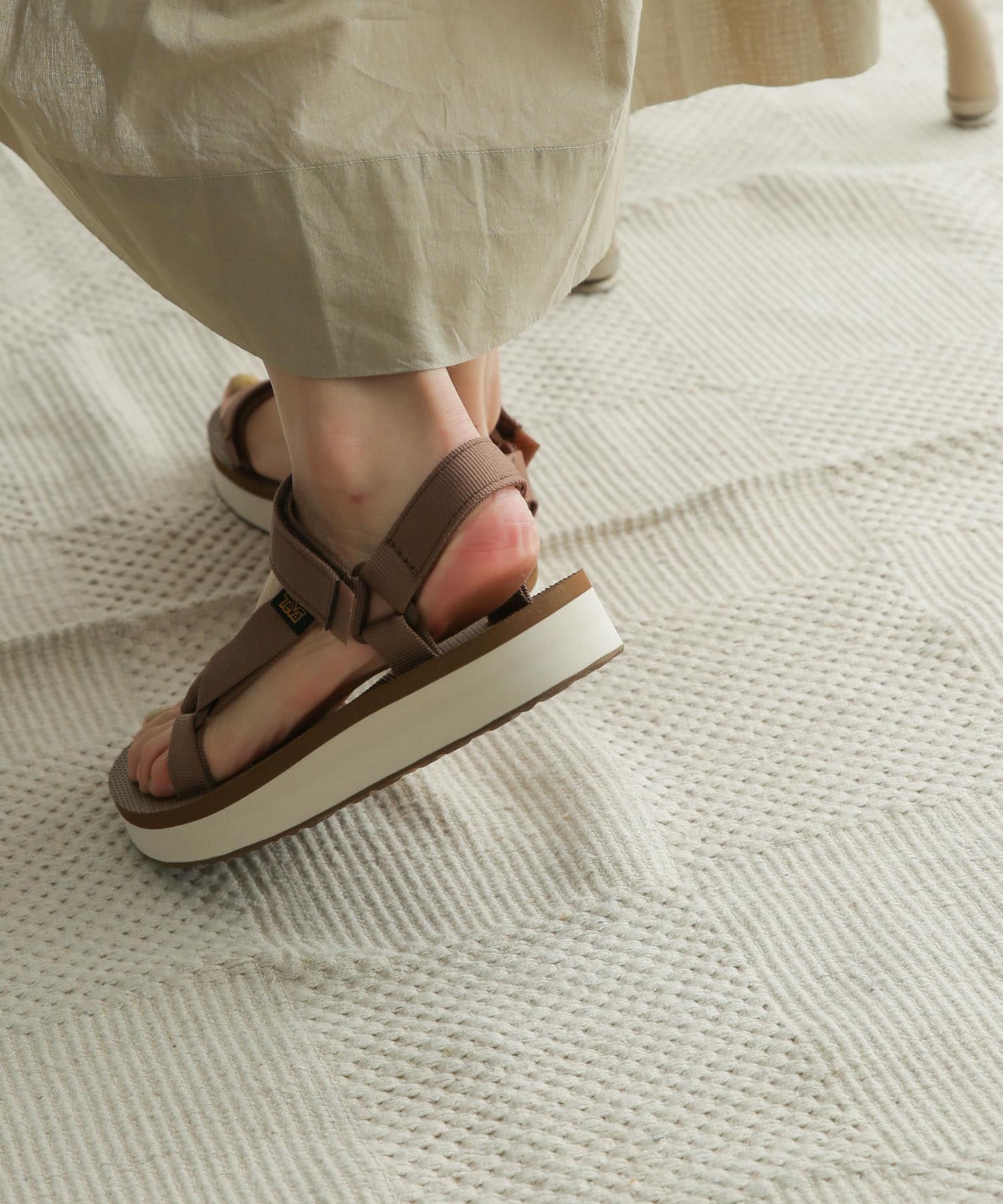 Teva MIDFORM UNIVERSAL[1090969-DW15]｜URBAN RESEARCH公式 ...