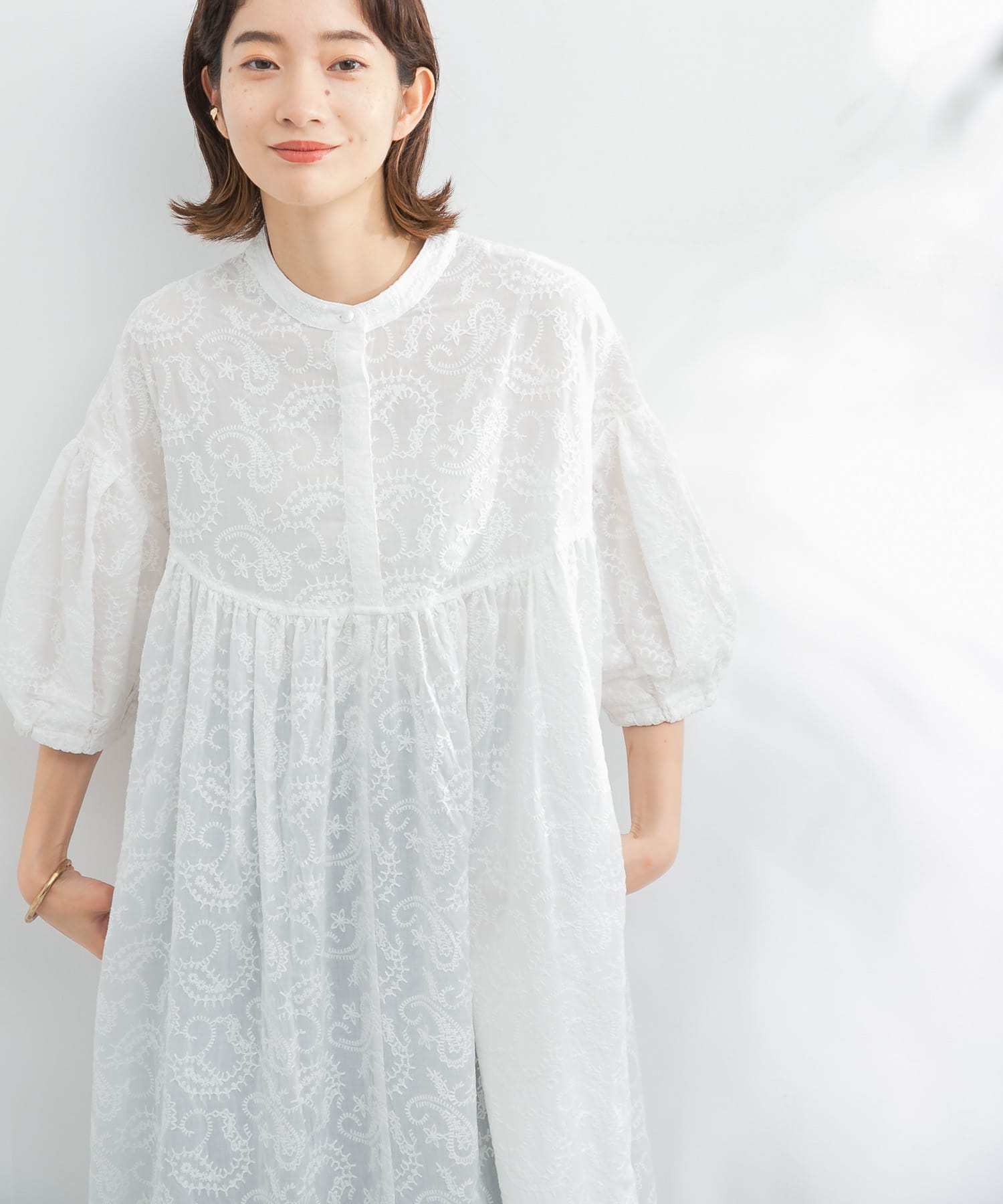 一部web限定カラー 刺繍ギャザーボリュームワンピース Kb15 26d550 Urban Research公式ファッション通販