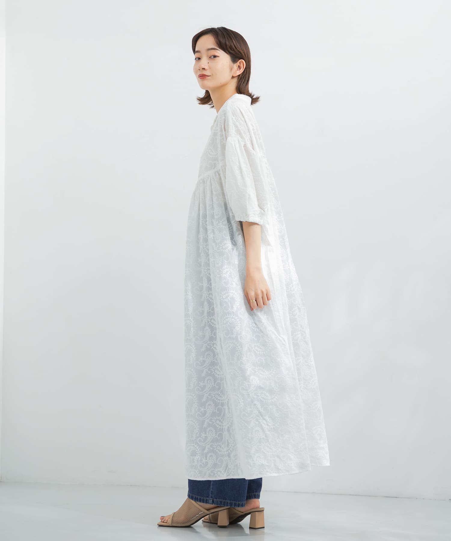 一部web限定カラー 刺繍ギャザーボリュームワンピース Kb15 26d550 Urban Research公式ファッション通販