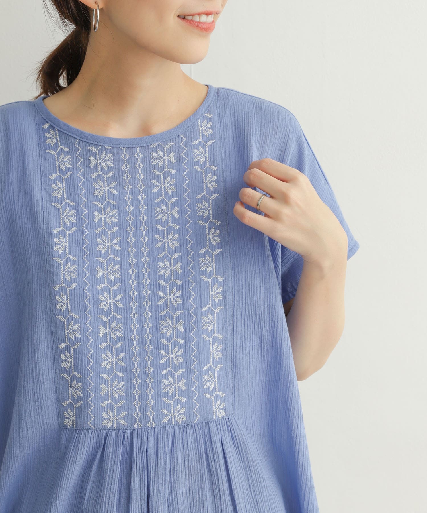 クロスステッチ刺繍フレンチブラウス[DR25-23E116]｜URBAN RESEARCH公式ファッション通販
