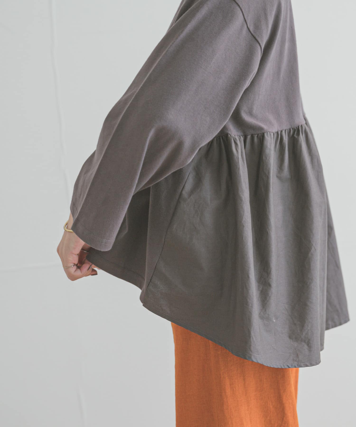 バックギャザーロングTシャツ[IT26-21A005]｜URBAN RESEARCH公式ファッション通販