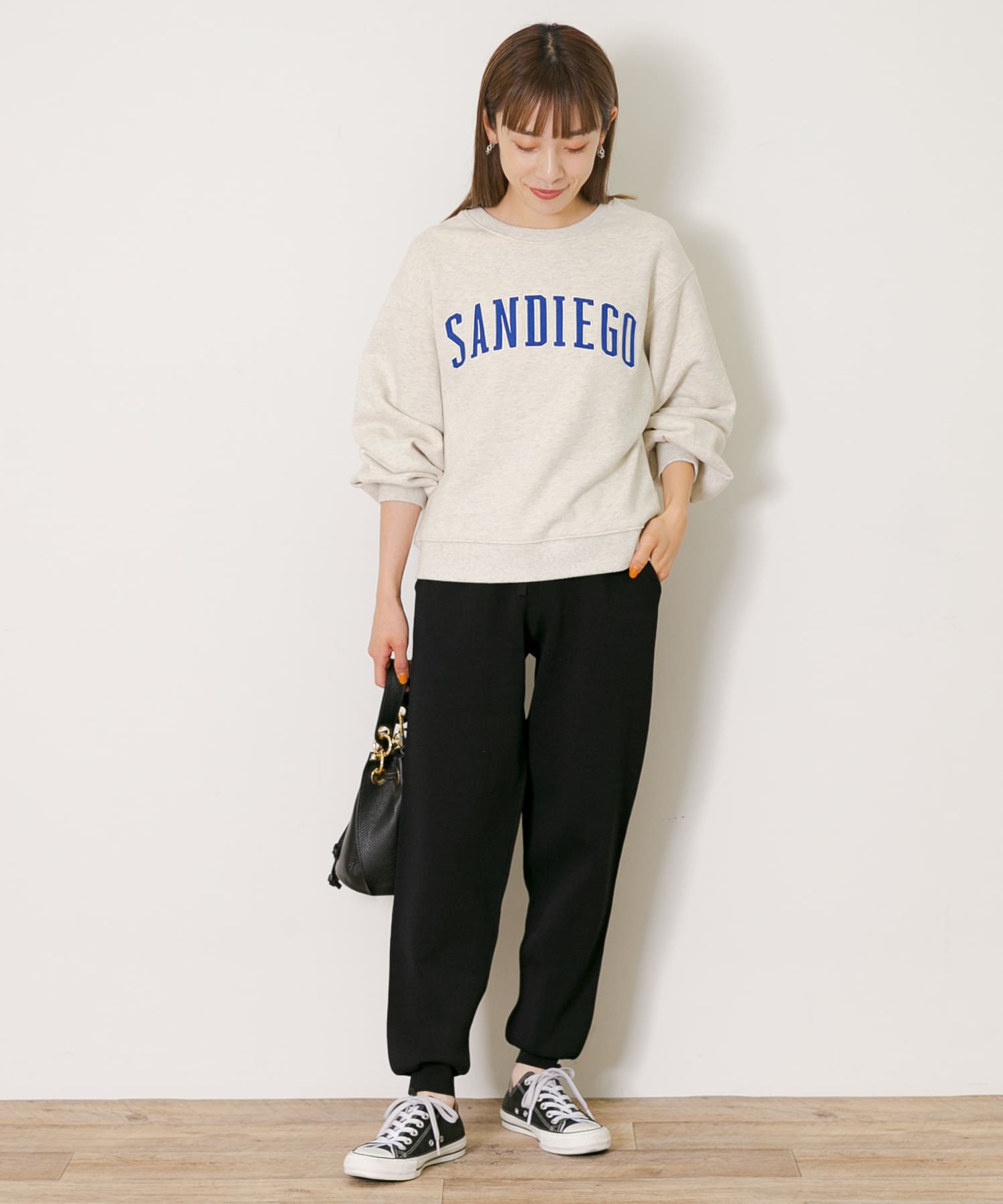 アップリケ刺繍スウェットプルオーバー[LA26-21R403]｜URBAN RESEARCH公式ファッション通販