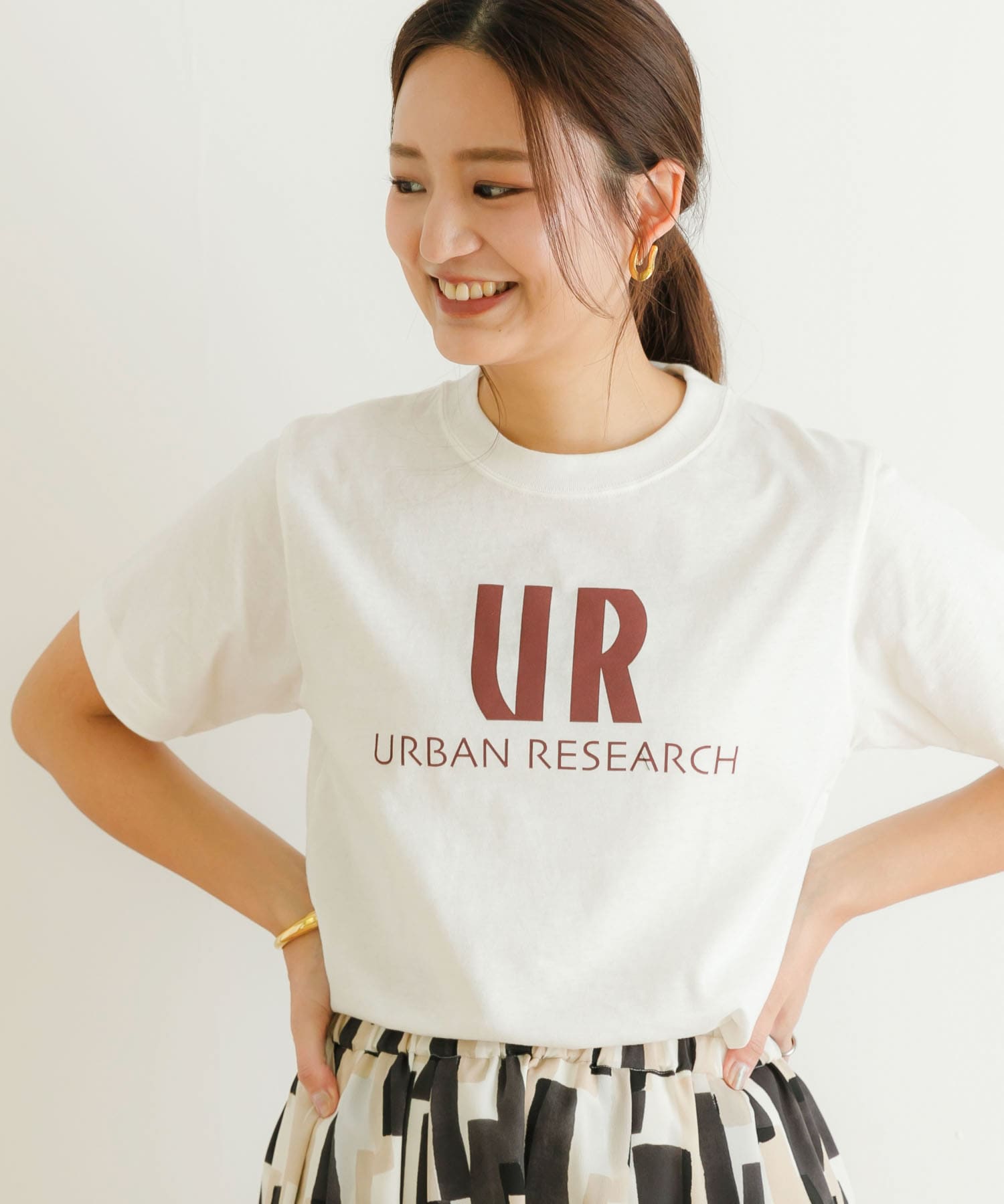 Tシャツ／URBAN RESEARCH