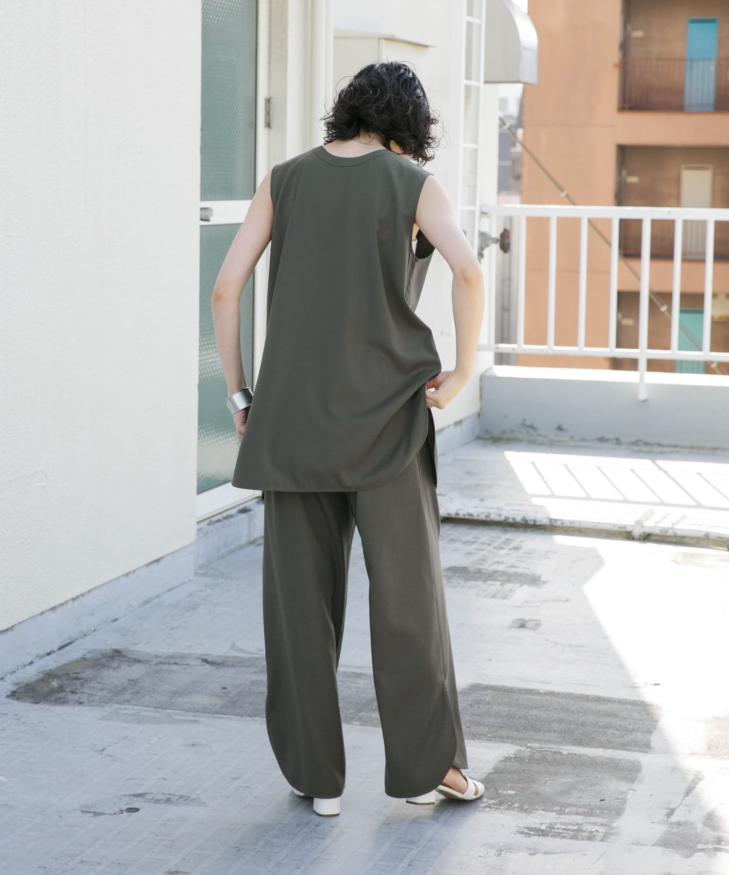 WEB/一部店舗限定』2WAYスリットセットアップ[KW35-26L410]｜URBAN 