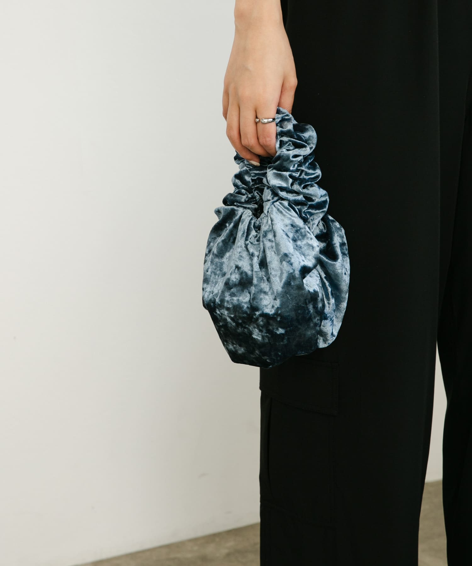 ベロアギャザーミニBAG[KB36-2AA015]｜URBAN RESEARCH公式ファッション通販