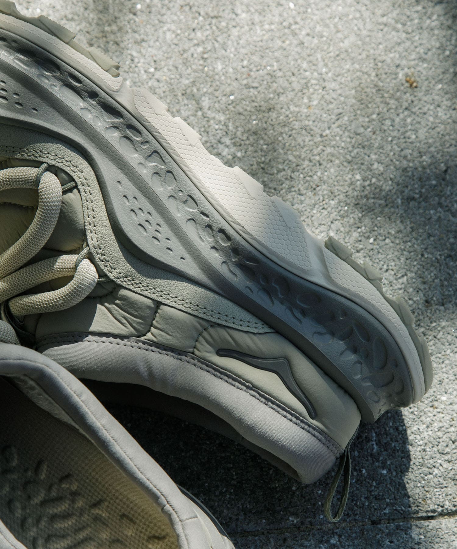 HOKA ONEONE U ORA PRIMO[BSM46-1570-FRRR]｜URBAN RESEARCH公式