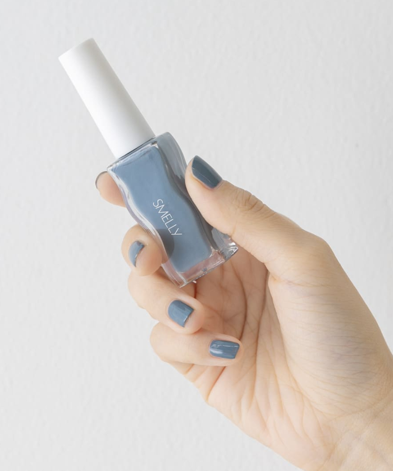 波打つような「ゆらゆらボトル」が可愛いマニキュアが登場予定