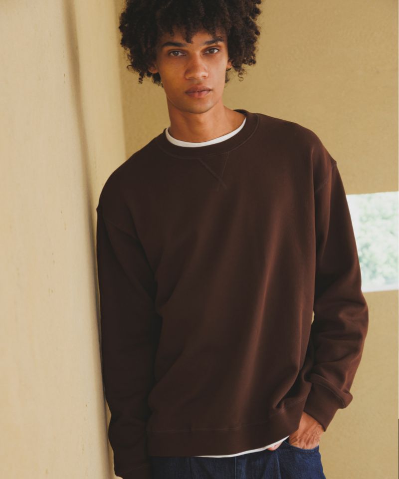 着るだけでサマになる、今季のマストバイスウェット	