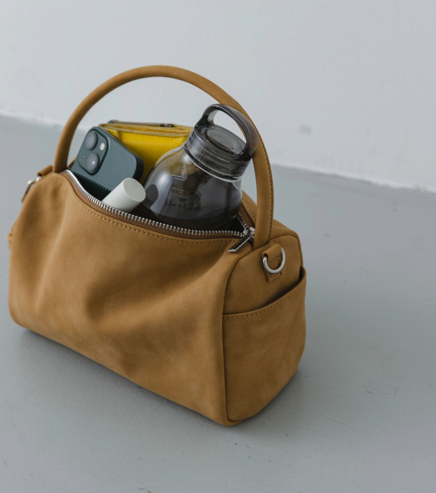 THE NEW SEASON GOODS