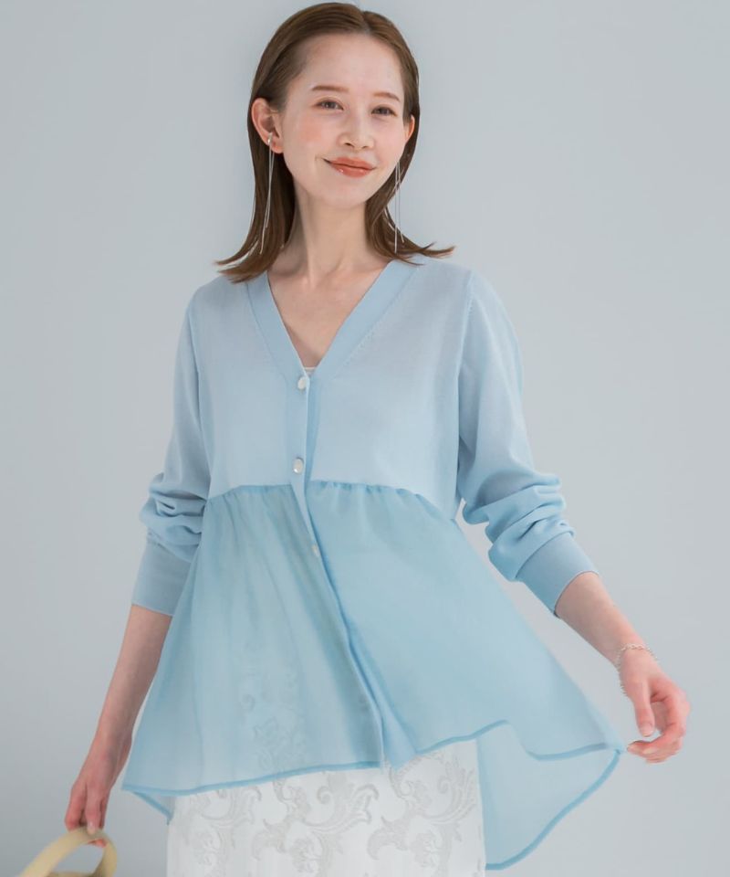 一枚で華やぐ、春の着映えトップス
