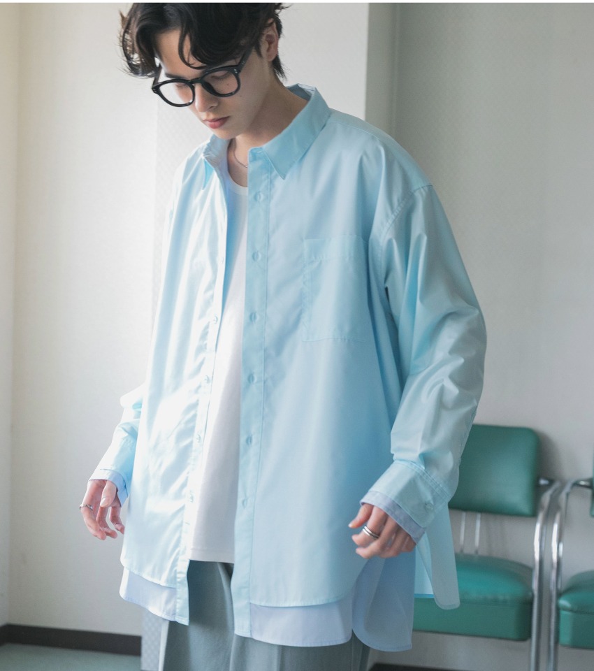 一枚で、羽織りで。20度前後で活躍する春夏シャツ