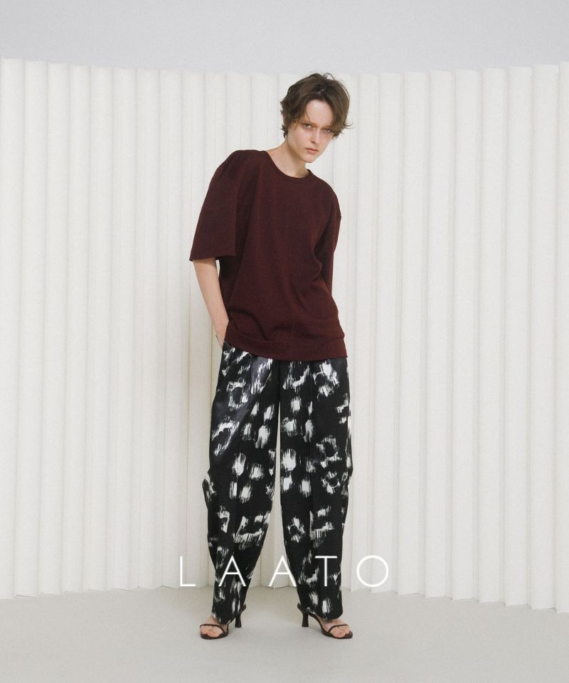 今すぐ取り入れたい、日常を彩るボトムスをピックアップ