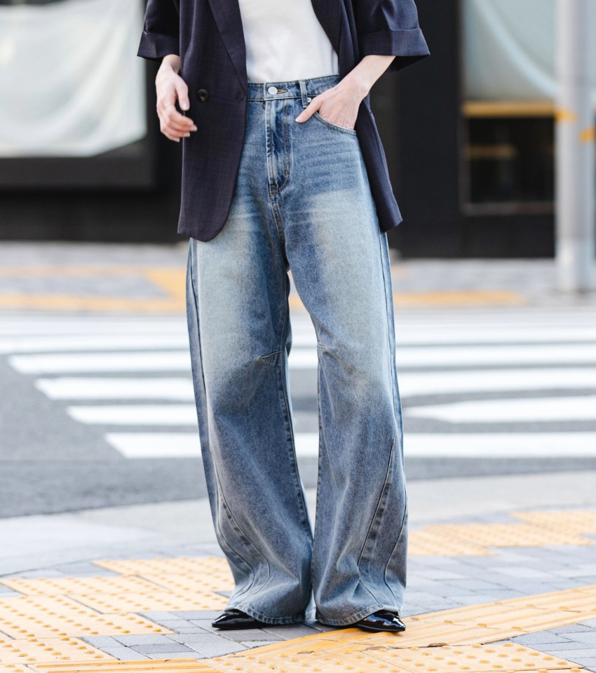 ラフなのに、スタイリッシュ。体型カバーも叶える実力派デニム