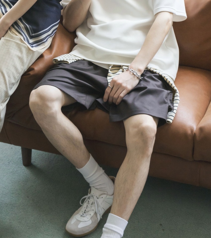 スラックスからショーツまで。すぐに手に入れたい本命ボトム