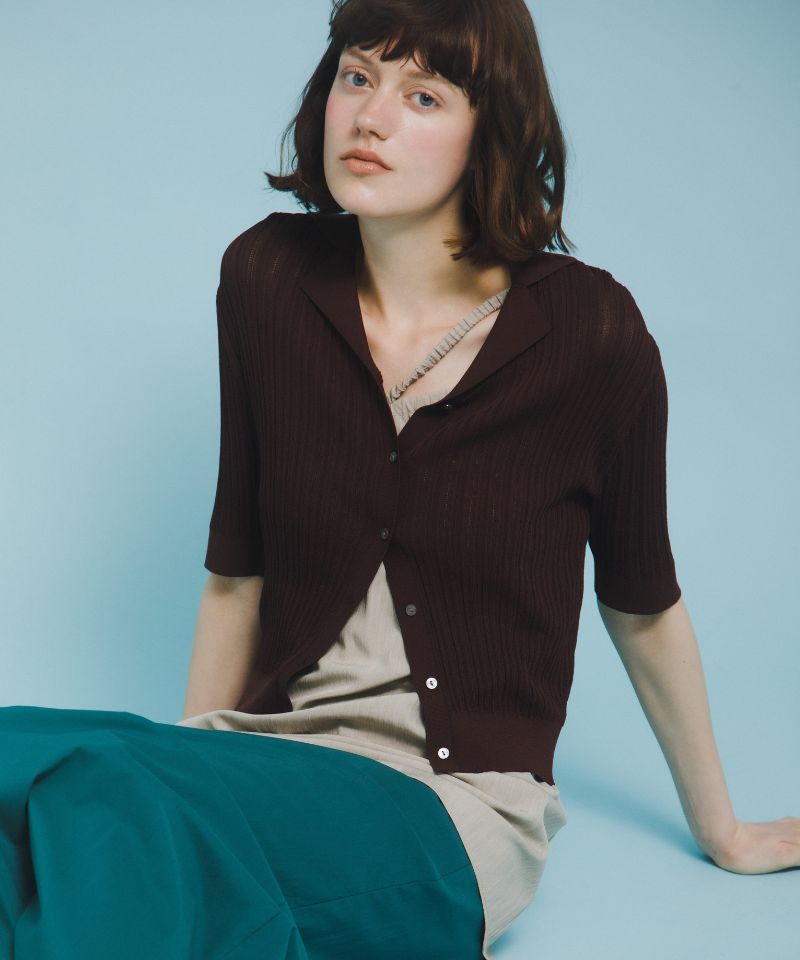 人気の"knit polo cardigan"、予約受付中