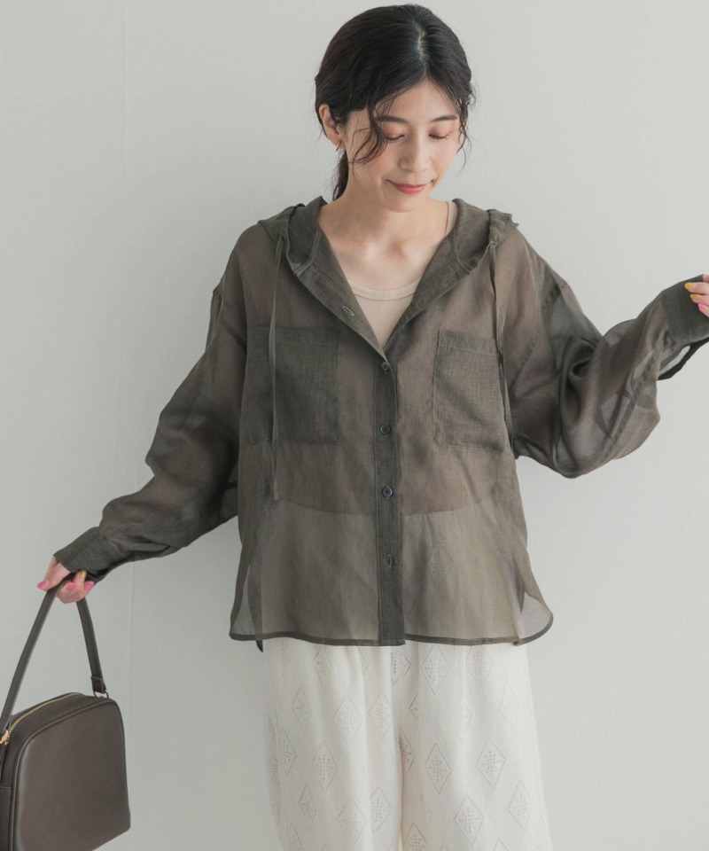 寒暖差＆UV対策に。季節の変わり目に重宝する「シャツ・ブラウス」