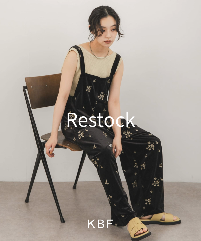 ベロアサロペットが販売再開いたしました！