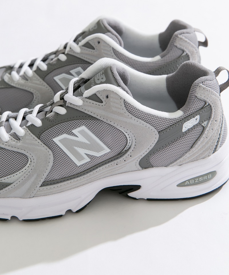 【NEW BALANCE】レトロな雰囲気のランニングシューズ
