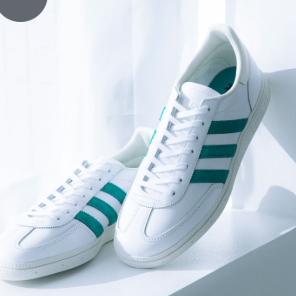 最新スニーカー