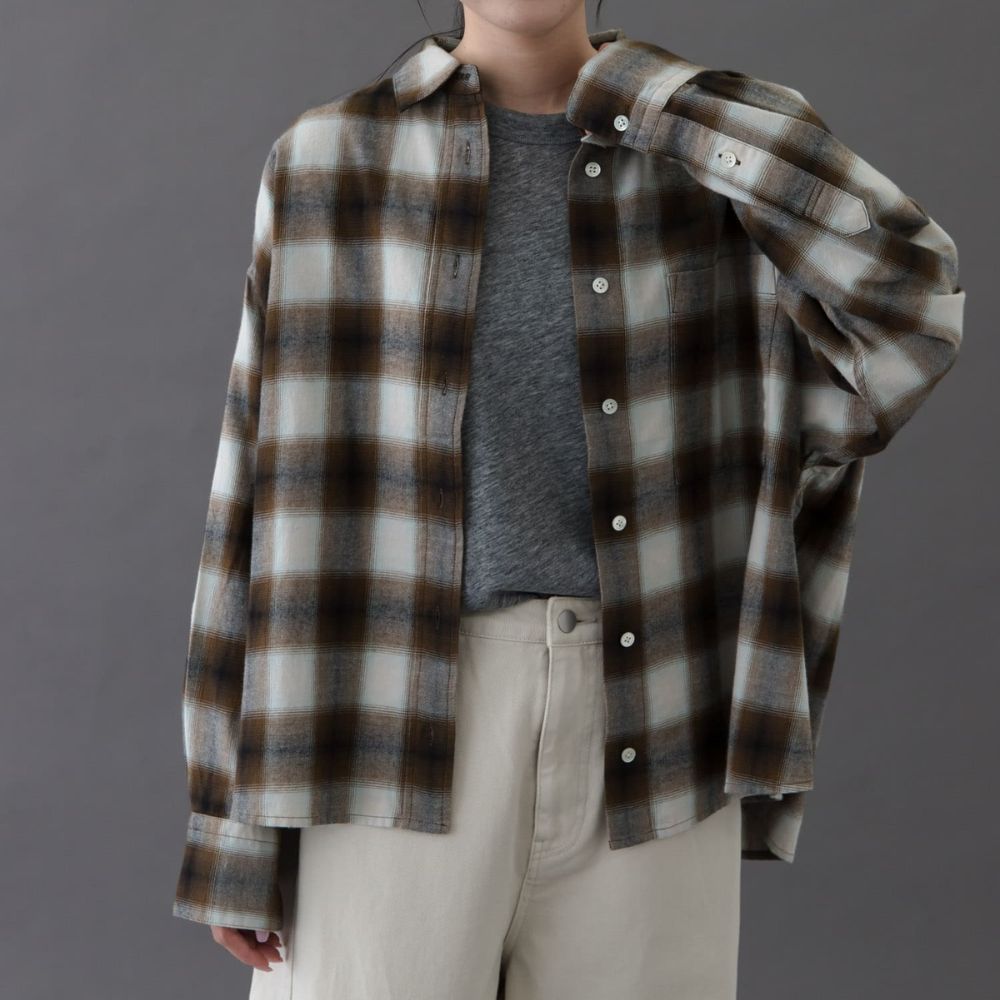 シャツ・ブラウス