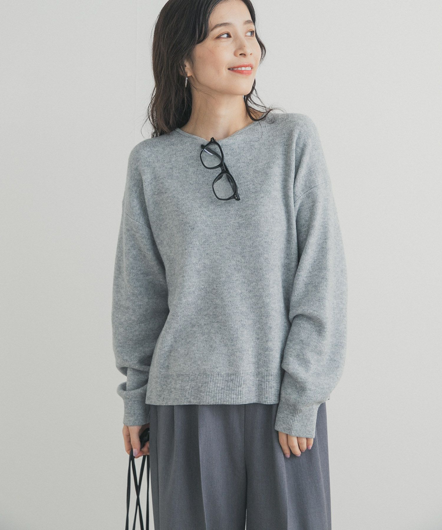 長く愛用できて、たくさん着回せる『ベーシックニット』