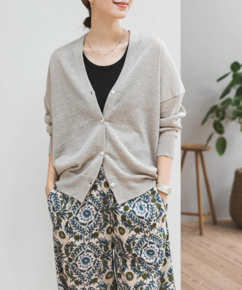 アウター代わりにさらりと羽織れる『シャツ＆カーディガン』