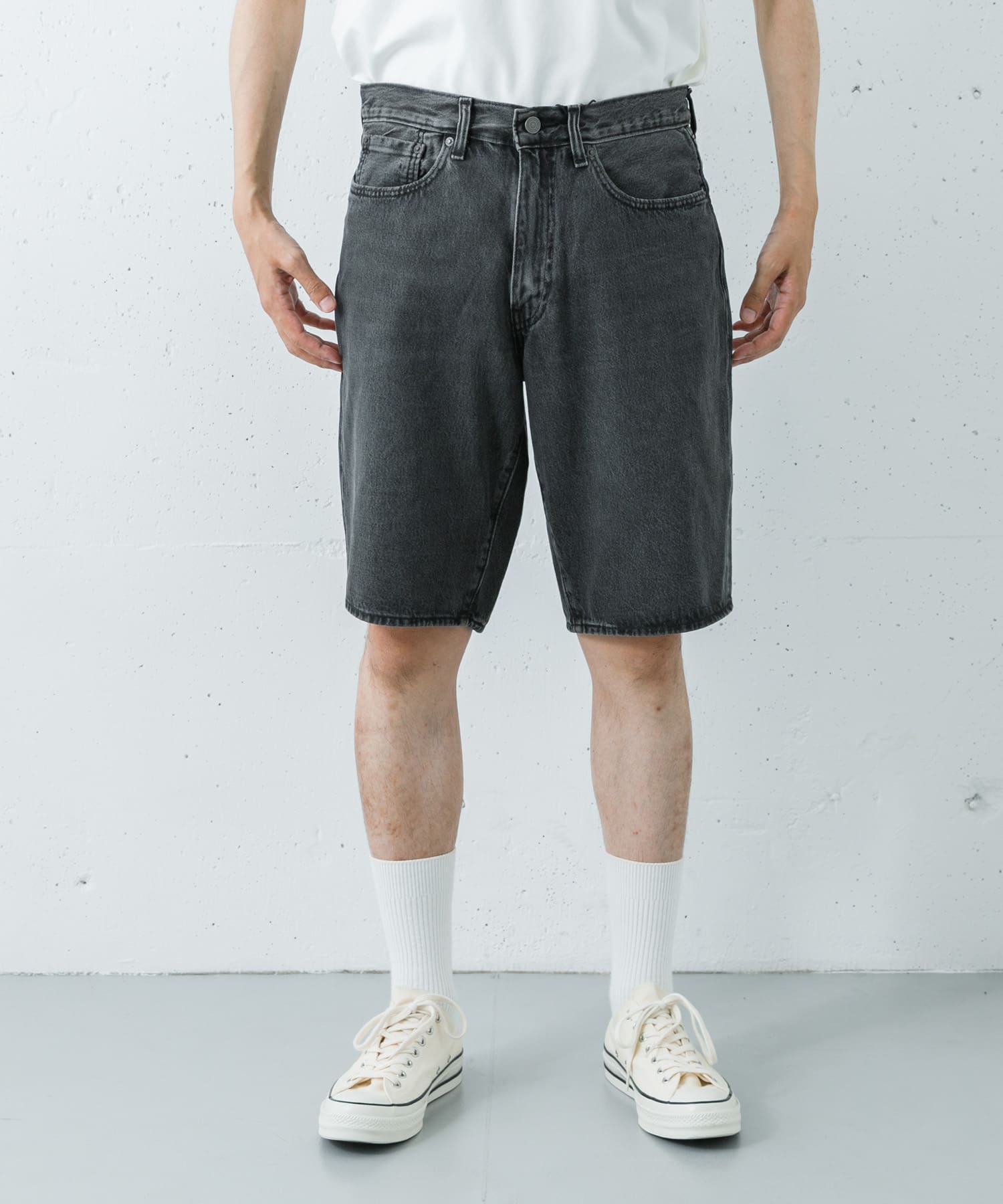身長：185cm サイズ：32