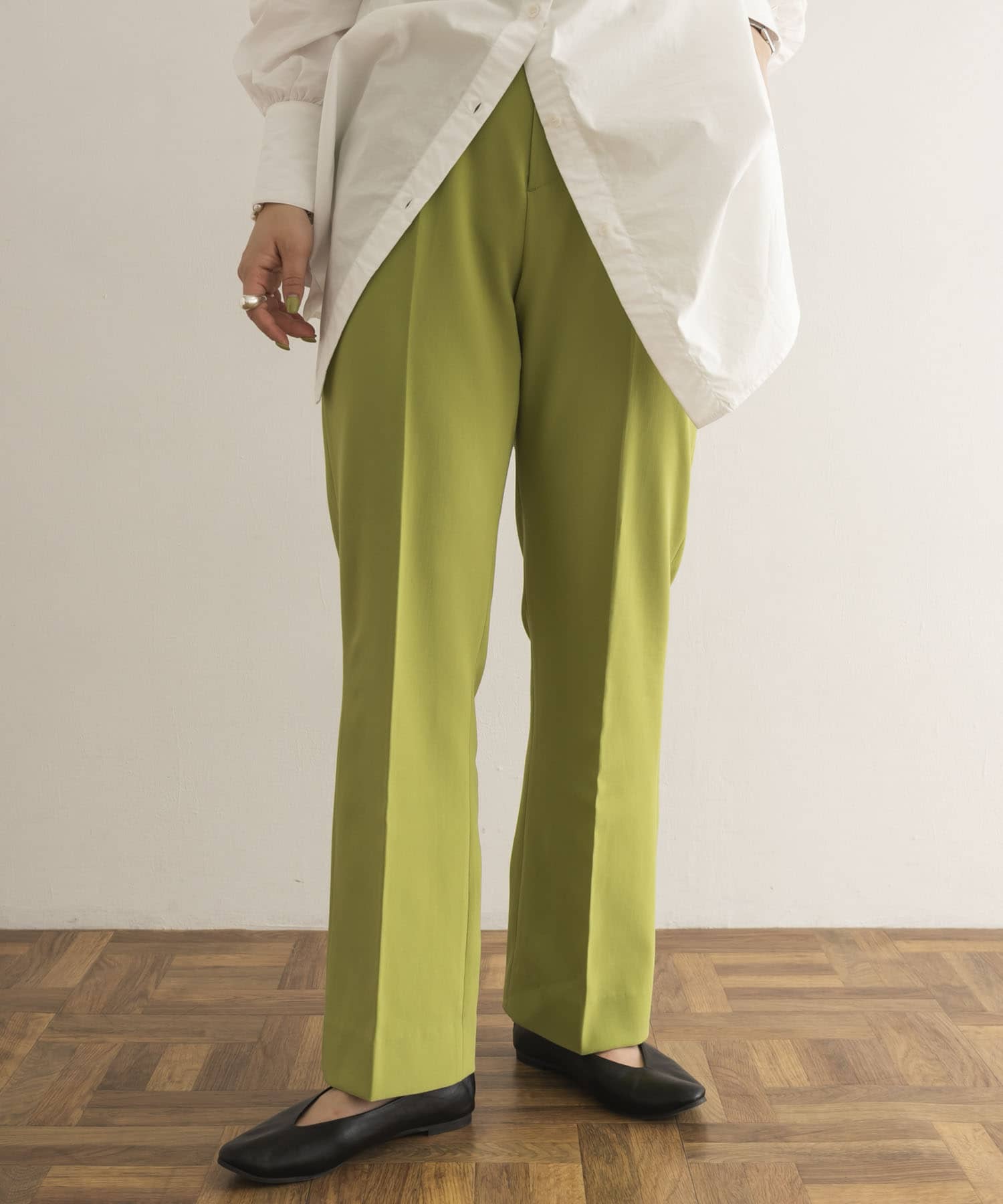 GREEN