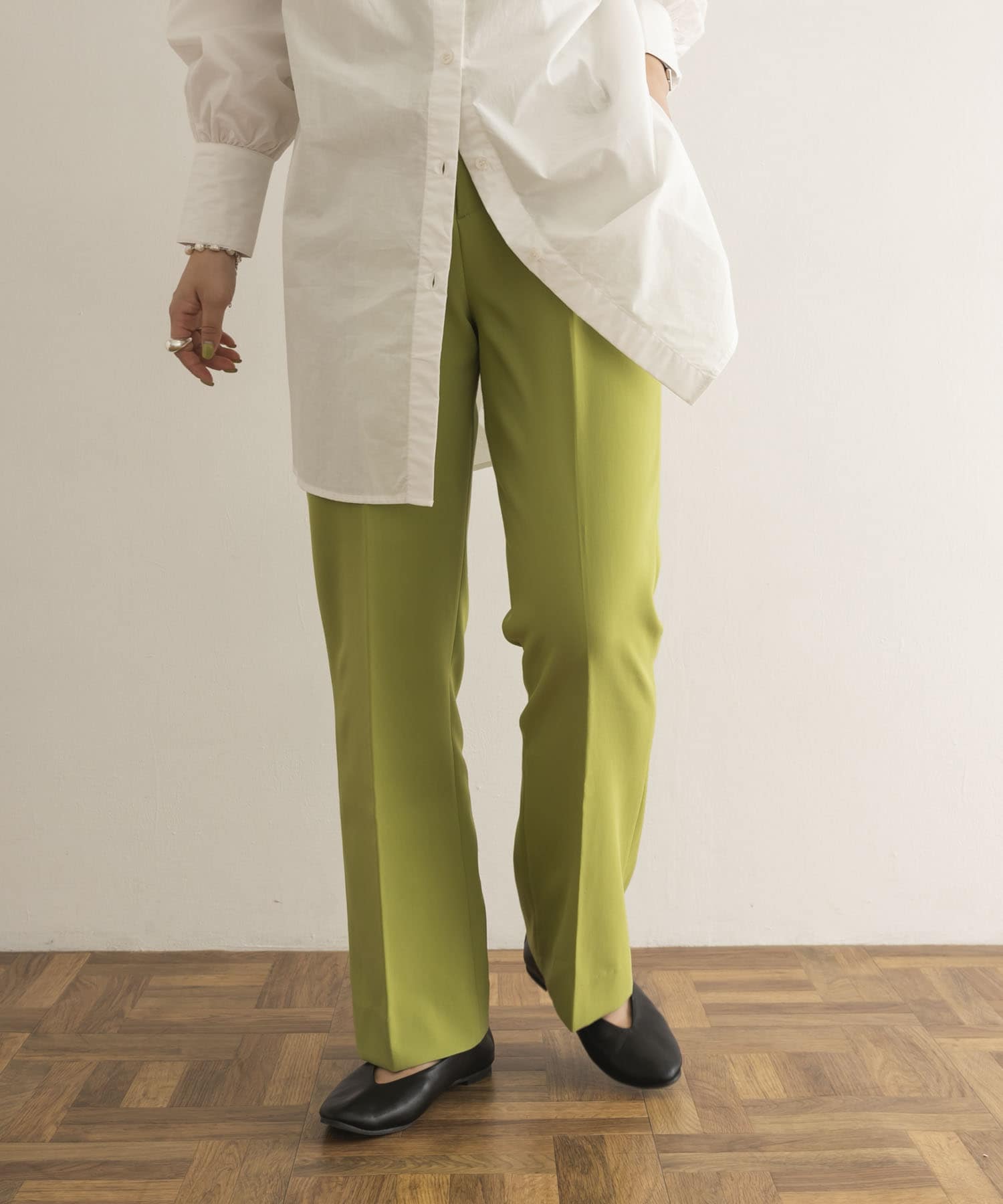 GREEN