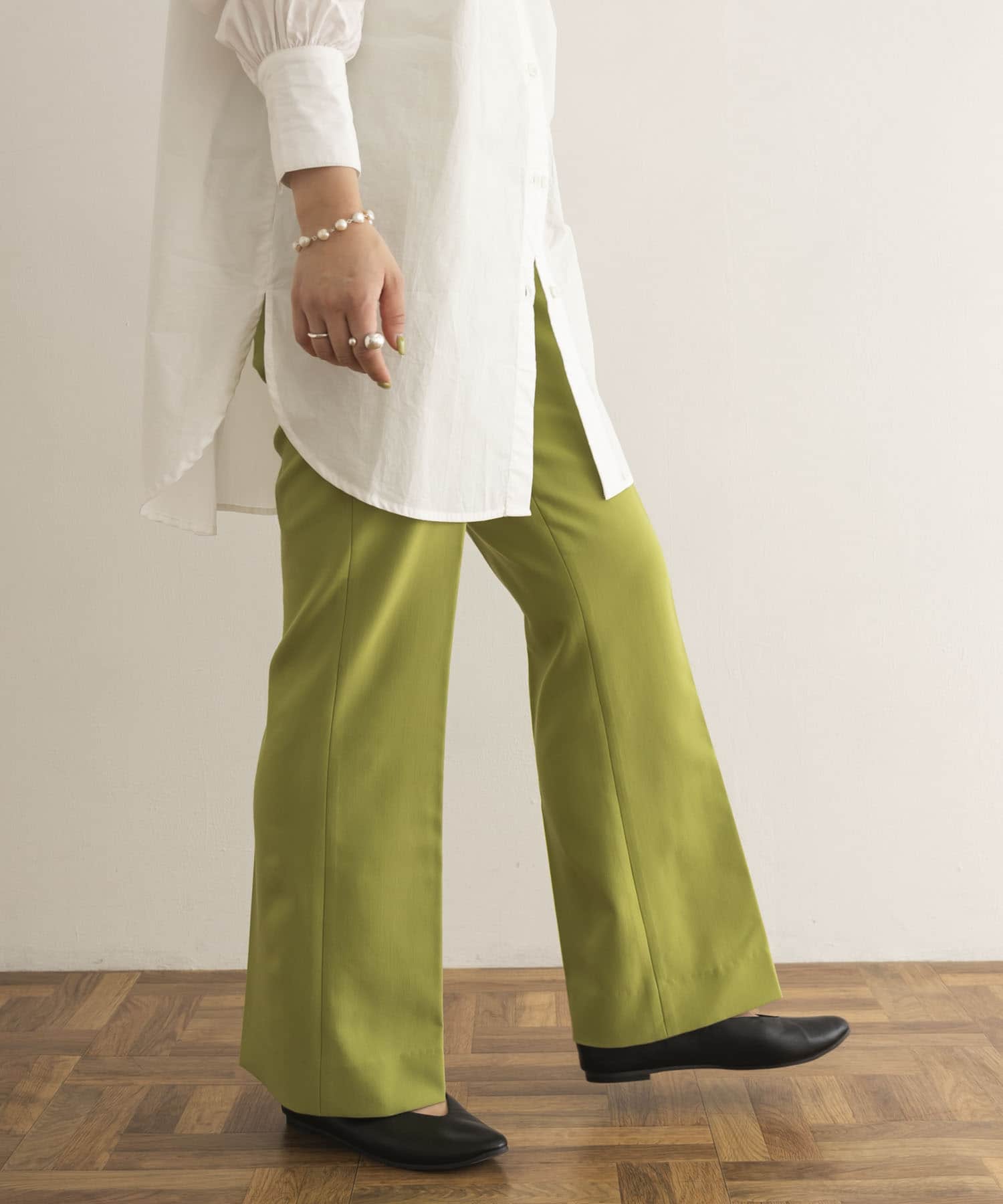 GREEN