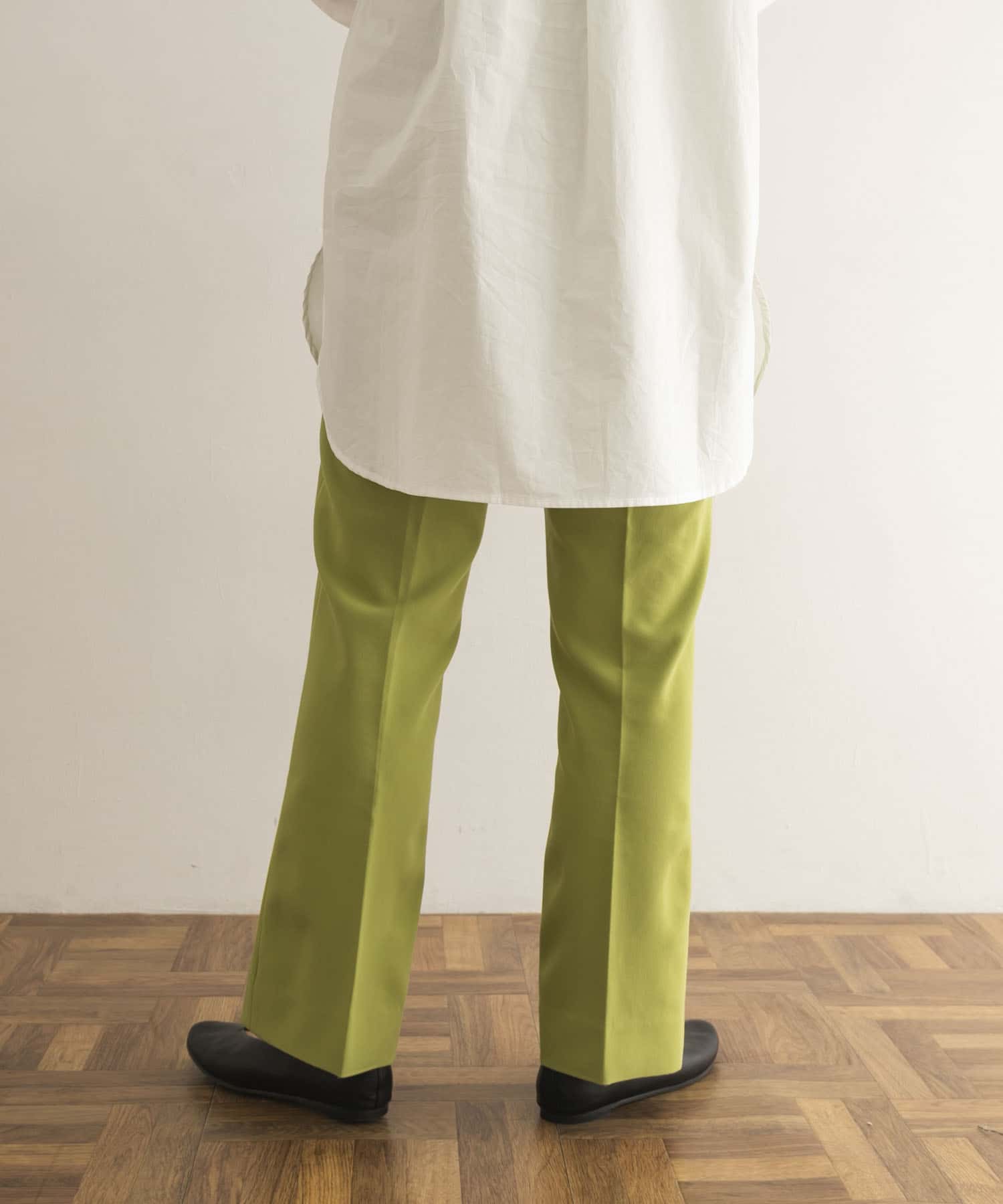 GREEN