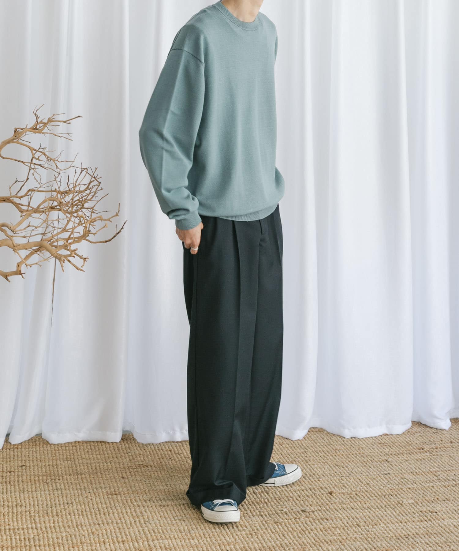 GREEN