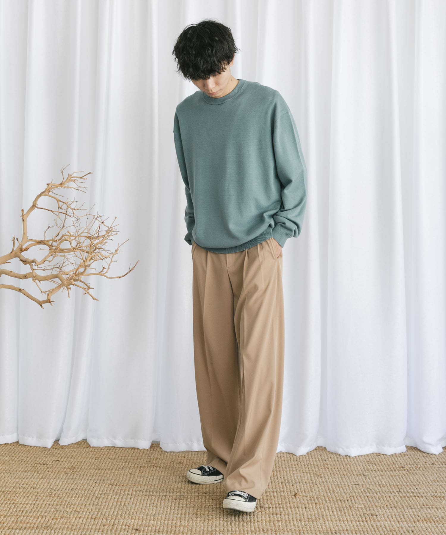 GREEN