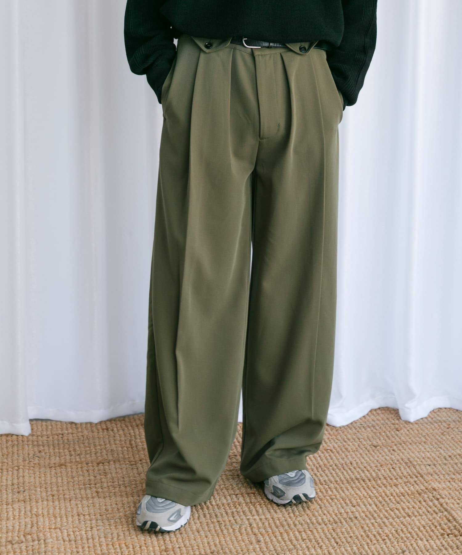 KHAKI